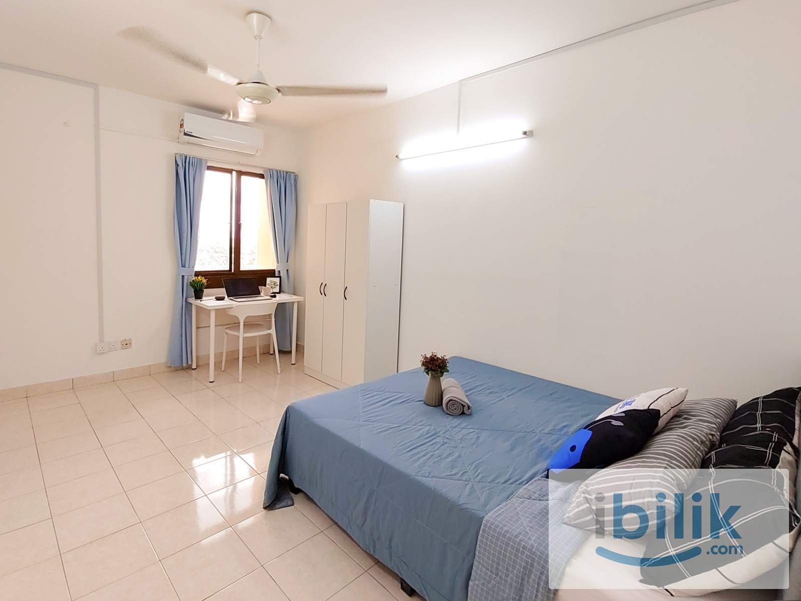 Walking to MRT🚆Fully Furnished✅Master kingbedroom with private bathroom located in Palm spring, KD - Image 6