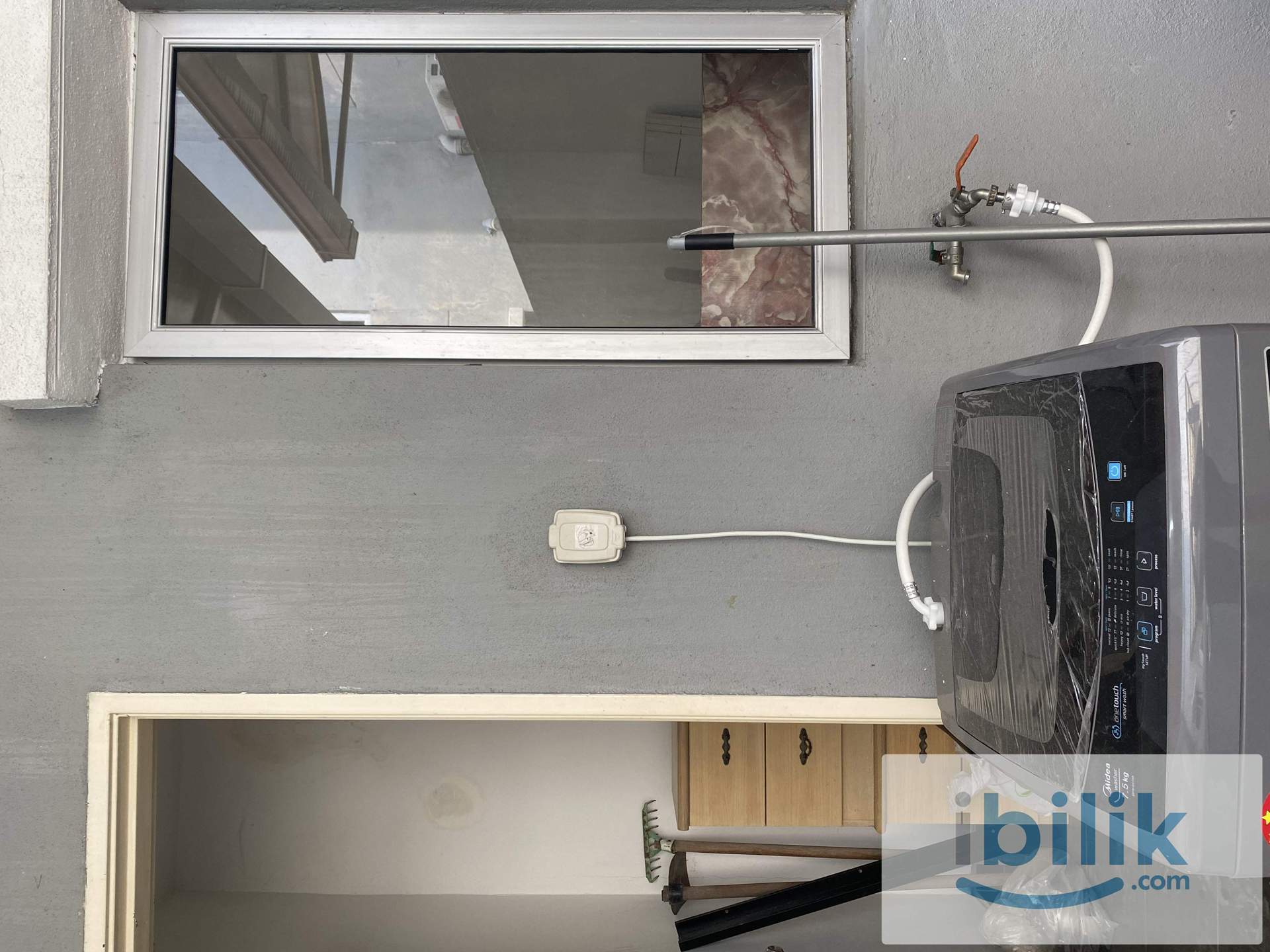 Including Car Park🚗Promotion Price😍Single bedroom with windows and AC located in D'Alpinia, Puchong - Image 6