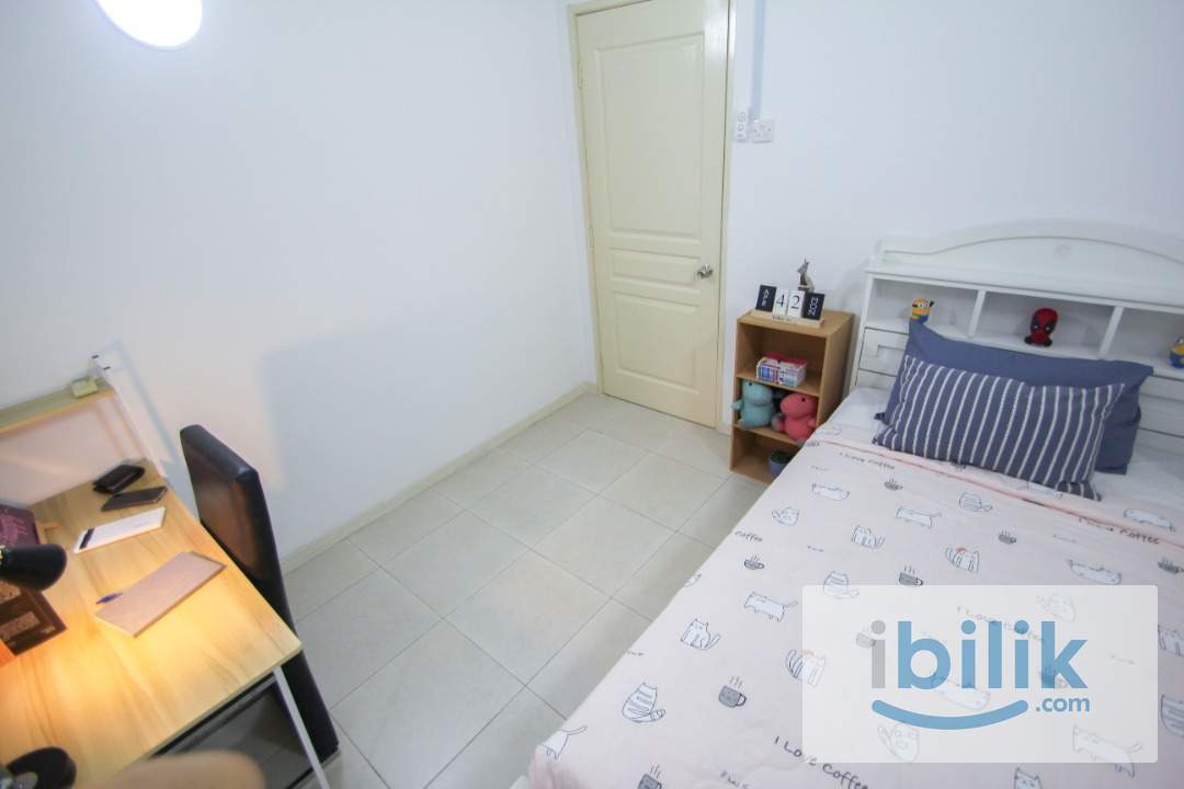Promotion Price😍Including Car park🚗Super single bedroom with private bathroom located in D'alpinia - Image 1