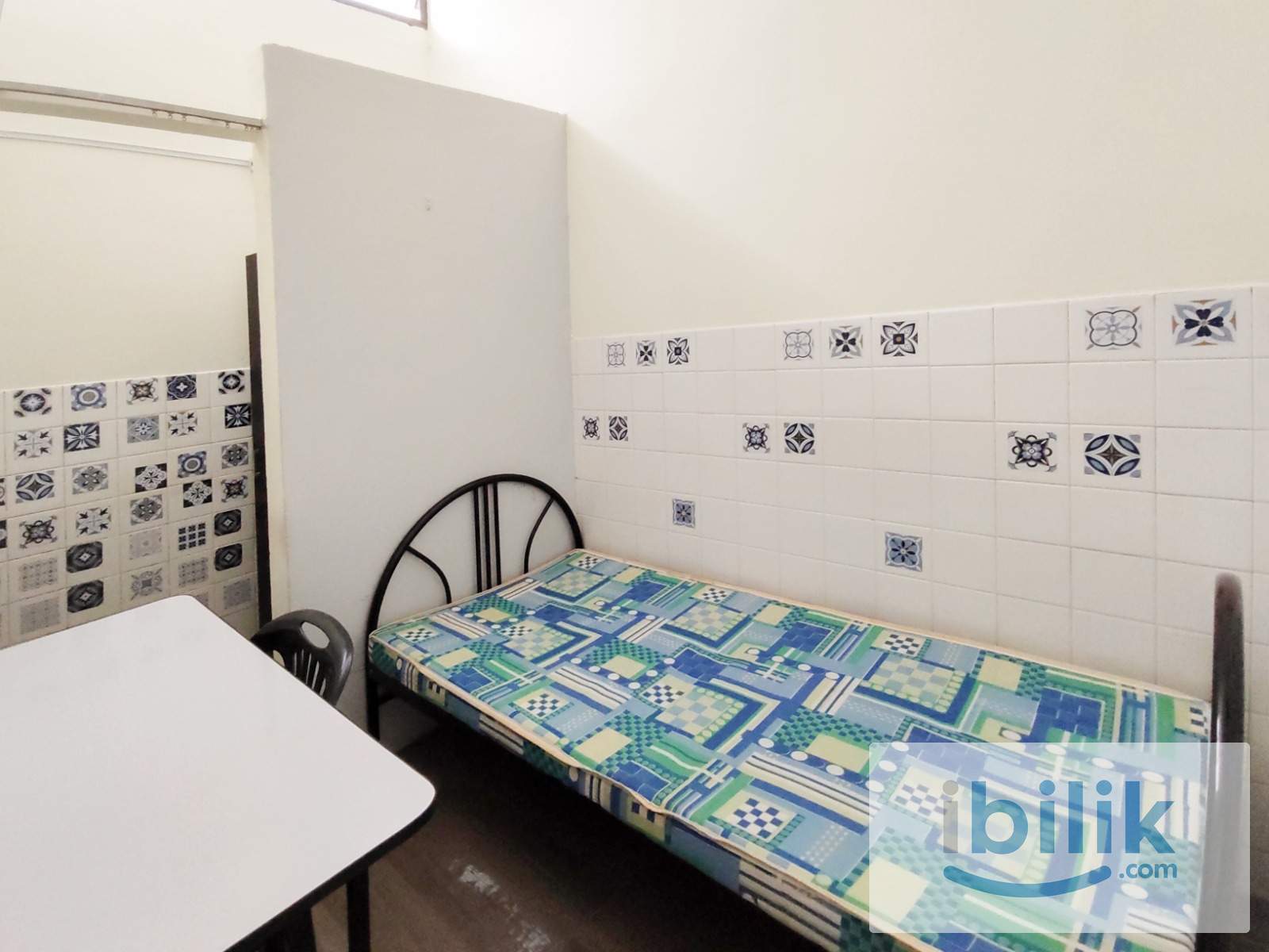 Promotion Price‼️Including Car park🚗Single bedroom with windows and AC located in Taman Paramount, PJ - Image 4