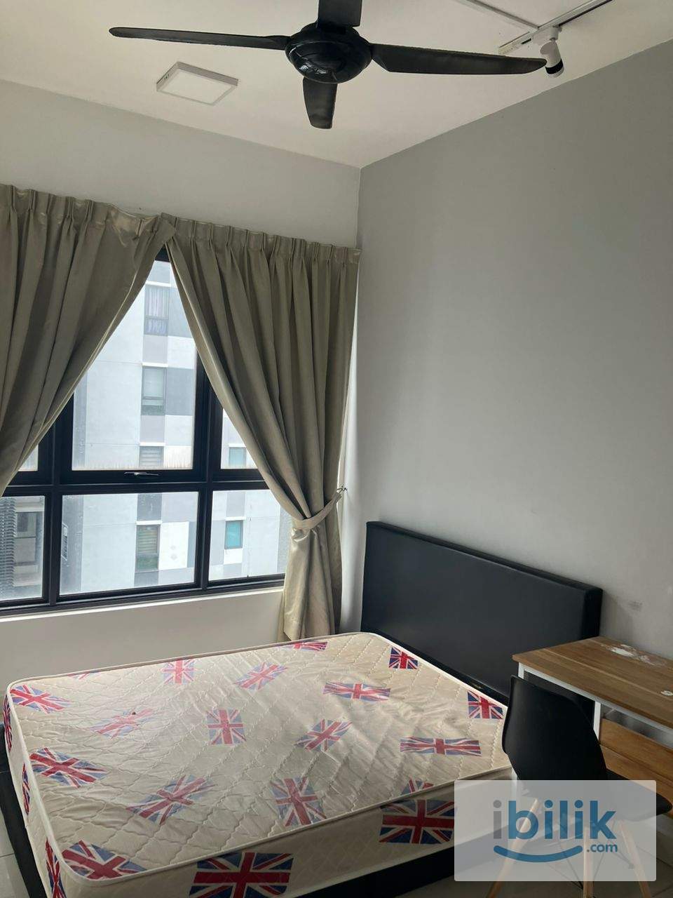 Female Unit👧🏻Direct Linked Bridge to MRT🚆Middle Queenbedroom with windows and AC located in D'sara Sentral - Image 2