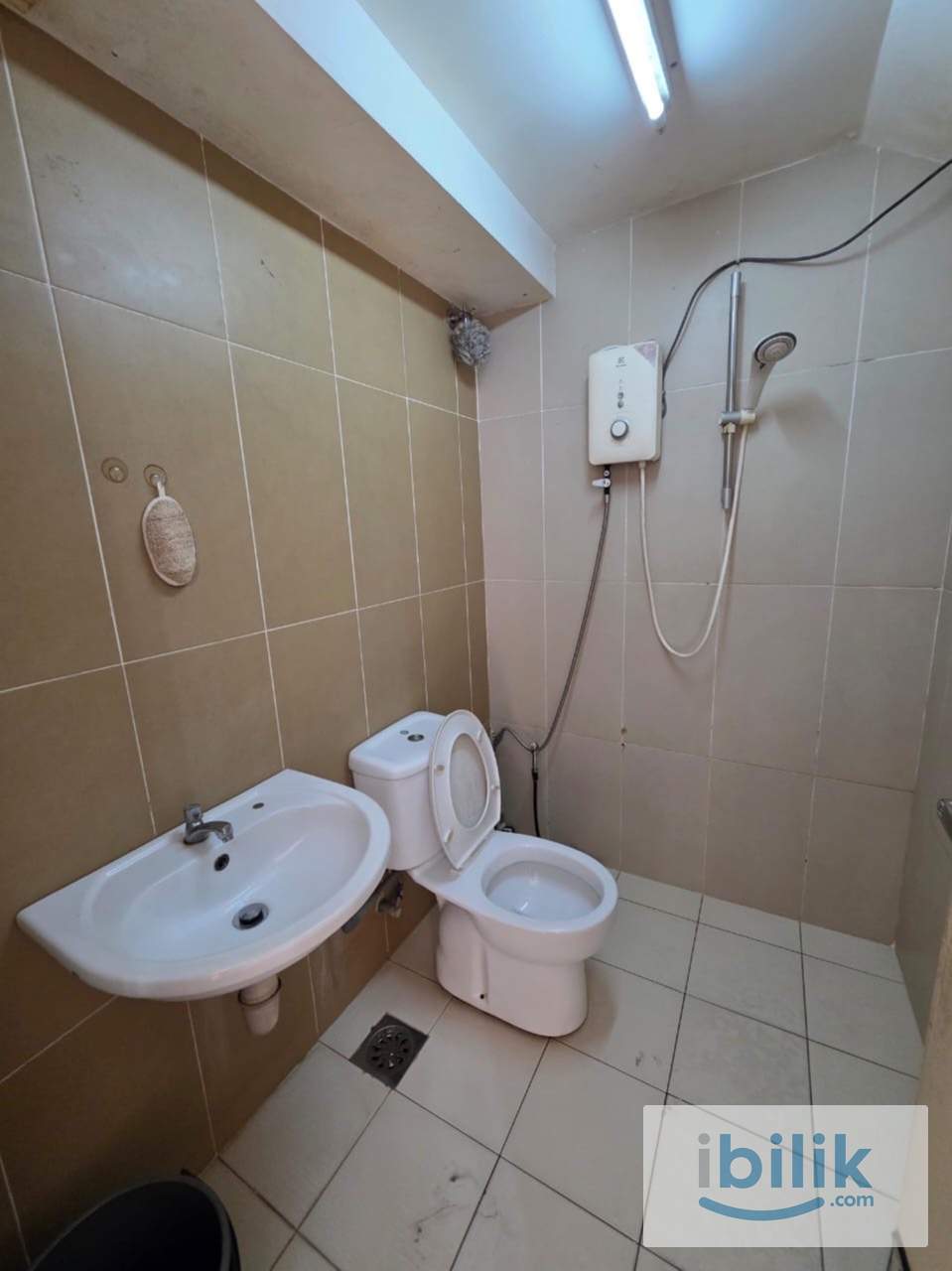 🌿 Relax & Stay Comfortable – Rooms Available in Shah Alam - Image 4