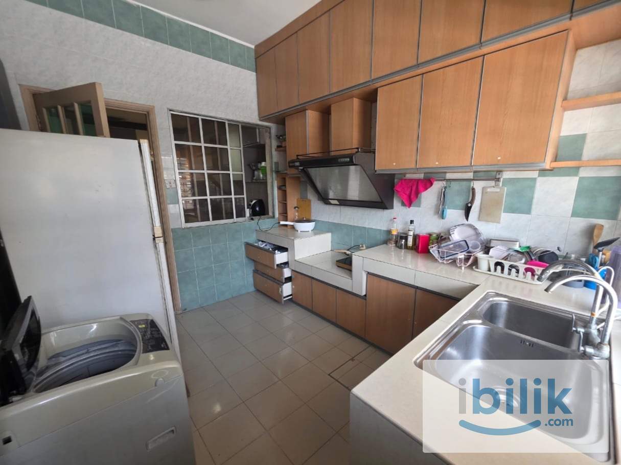 🌿 Relax & Stay Comfortable – Rooms Available in Shah Alam - Image 1