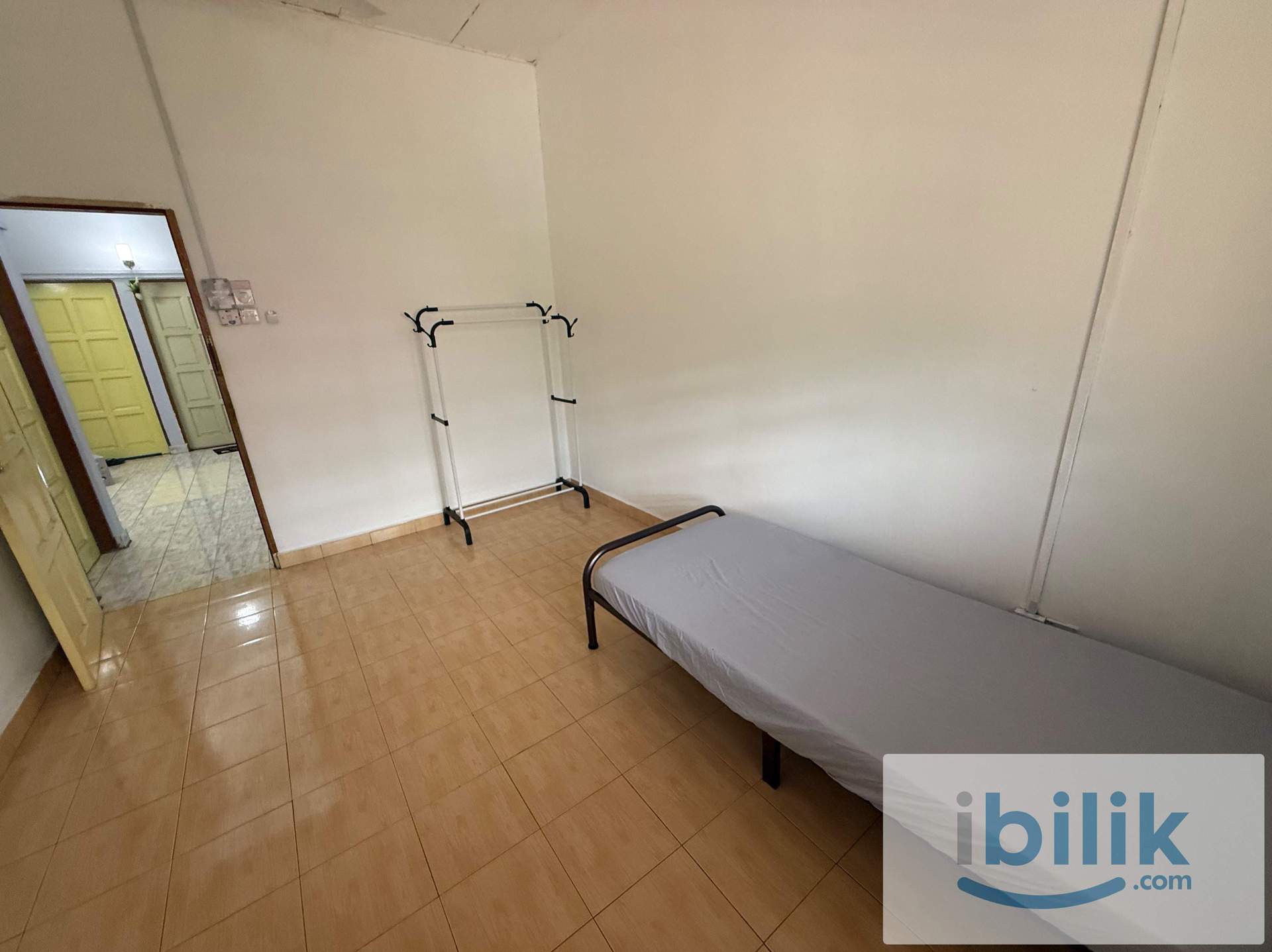 🌿 Relax & Stay Comfortable – Rooms Available in Subang Jaya - Image 5