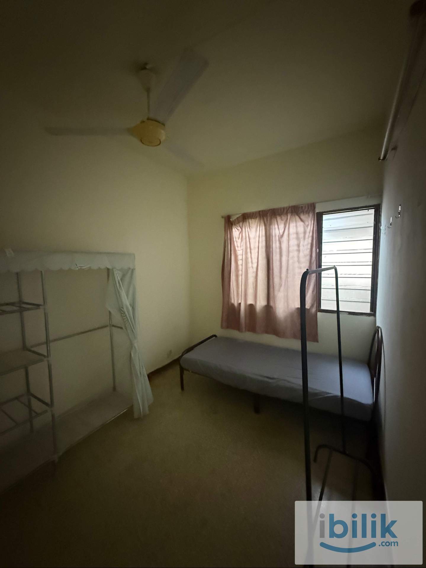 🌿 Relax & Stay Comfortable – Rooms Available in Subang Jaya - Image 6