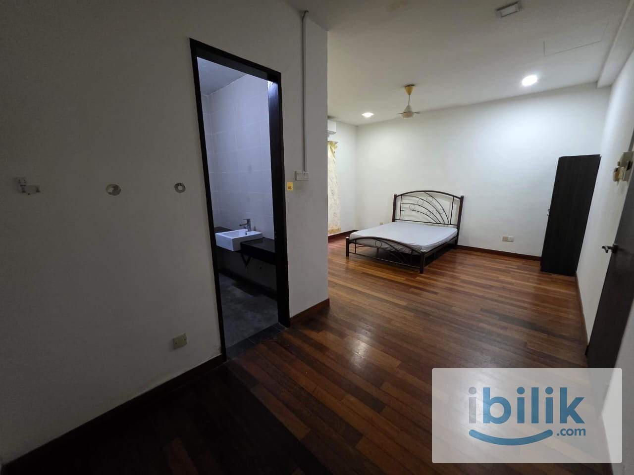🌿 Relax & Stay Comfortable – Rooms Available in Shah Alam - Image 8