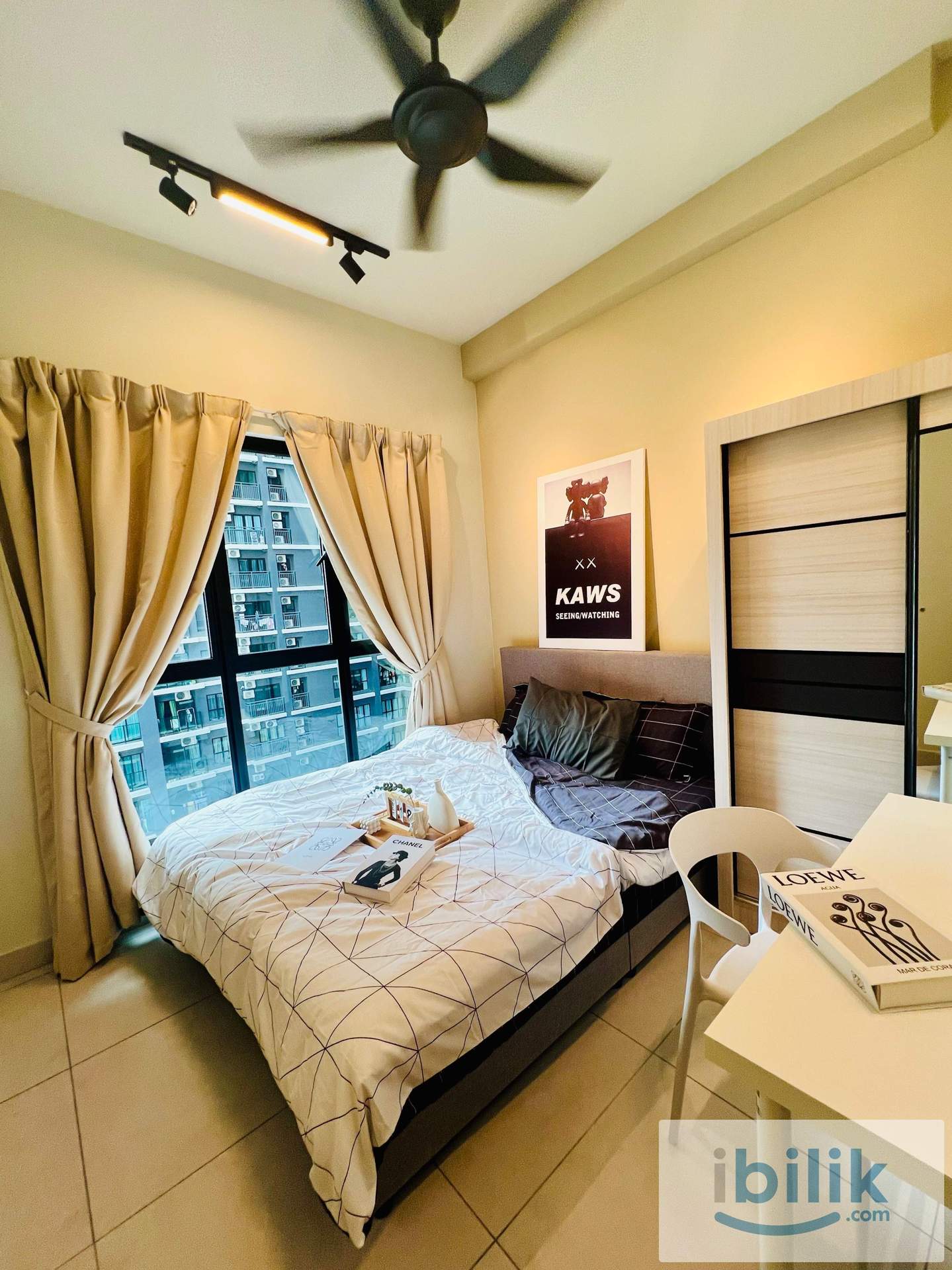 Majestic Maxim | Medium Room - Image 1