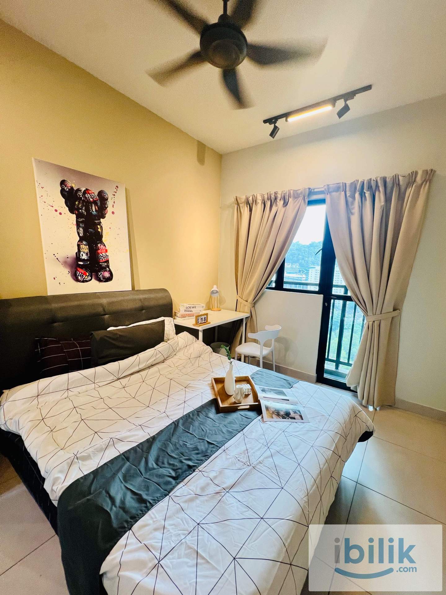 Majestic Maxim | Master Room - Image 1