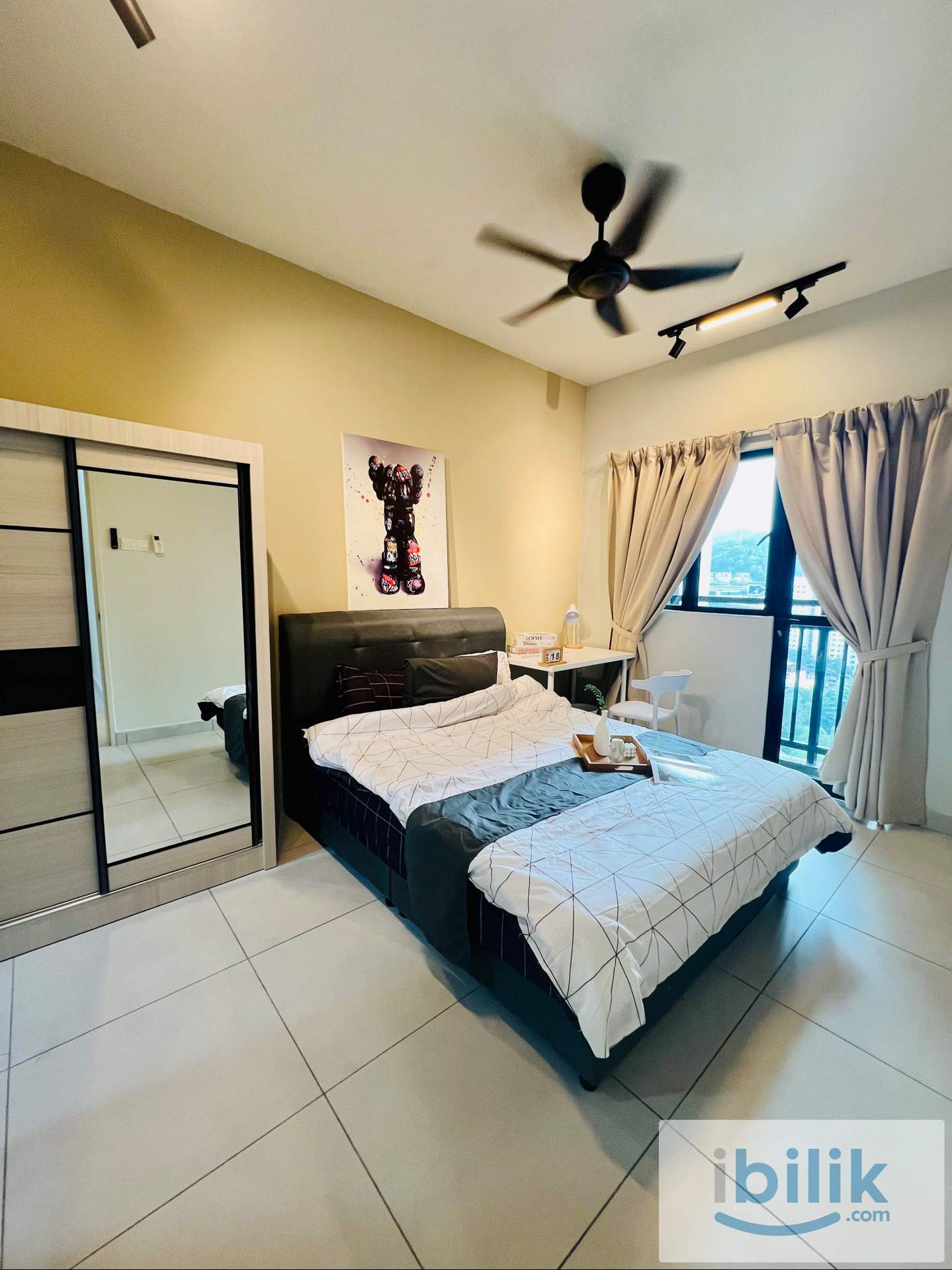Majestic Maxim | Master Room - Image 3
