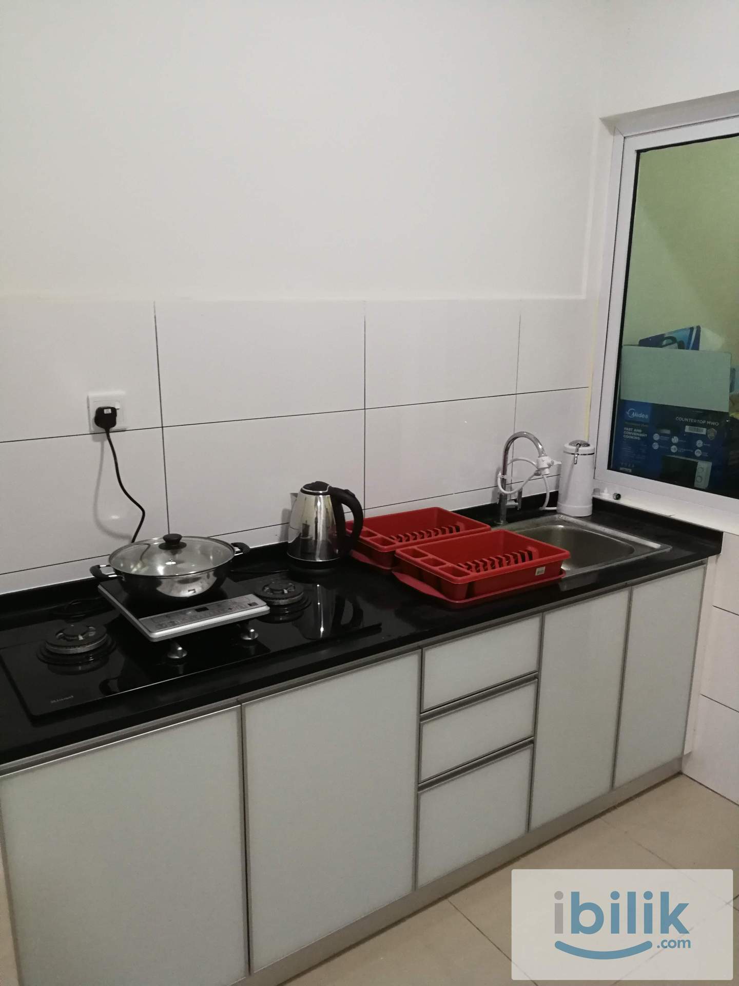 [Queen Bedroom ] Holmes 1, Bandar Tun Razak, HUKM, Taman midah[Fully + AC] - Image 1