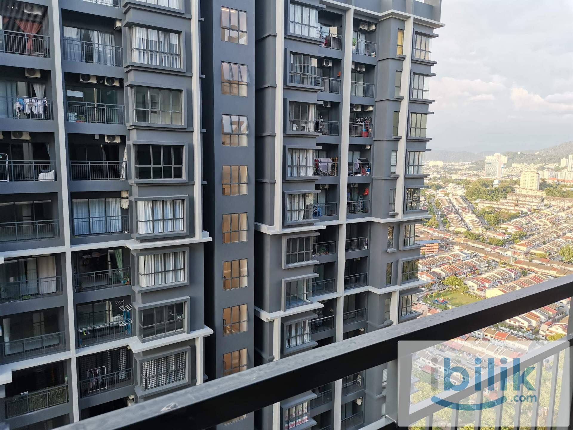 [Queen Bedroom +Balcony] Holmes,  2min HUKM, PPUKM,  PANTAI HOSPITAL, UCSI University, Permaisuri, Cheras [Fully + AC] - Image 7