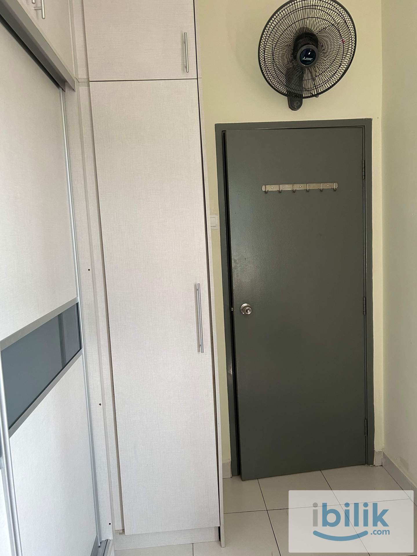 Single Room at MEWAH 9 RESIDENCE APARTMENT. - Image 2