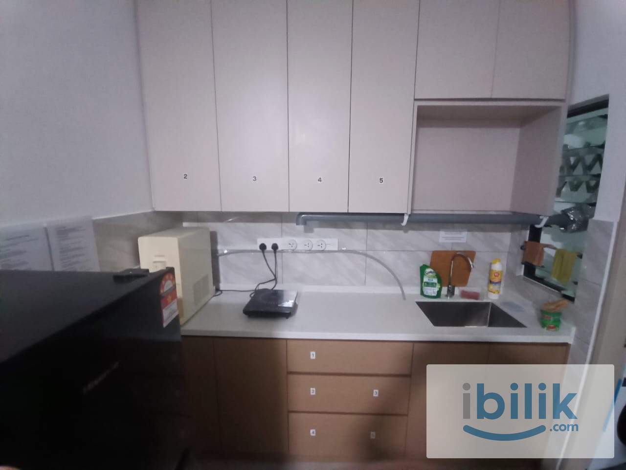 Middle Room - Image 4