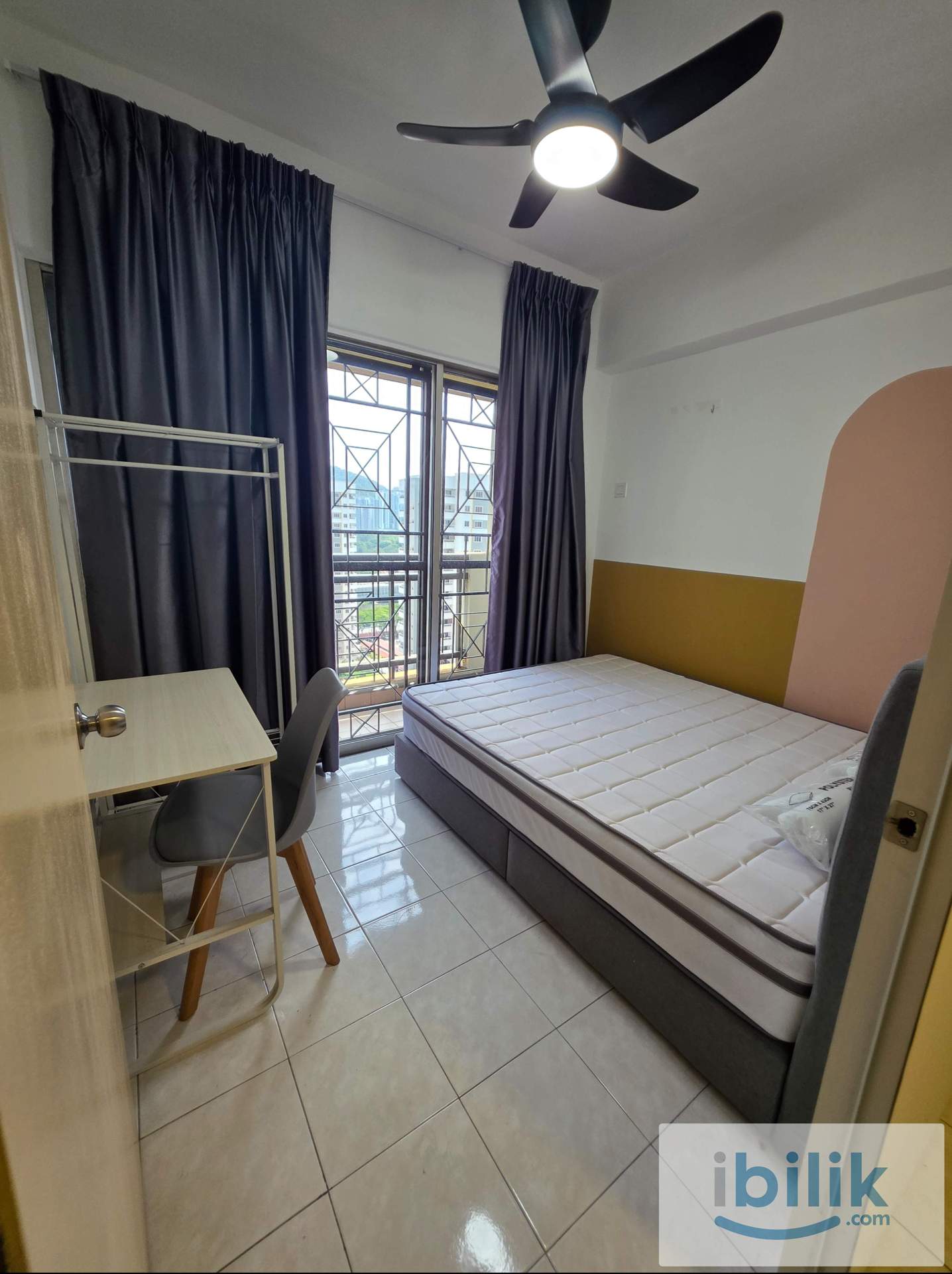 Female Balcony Room - Image 1