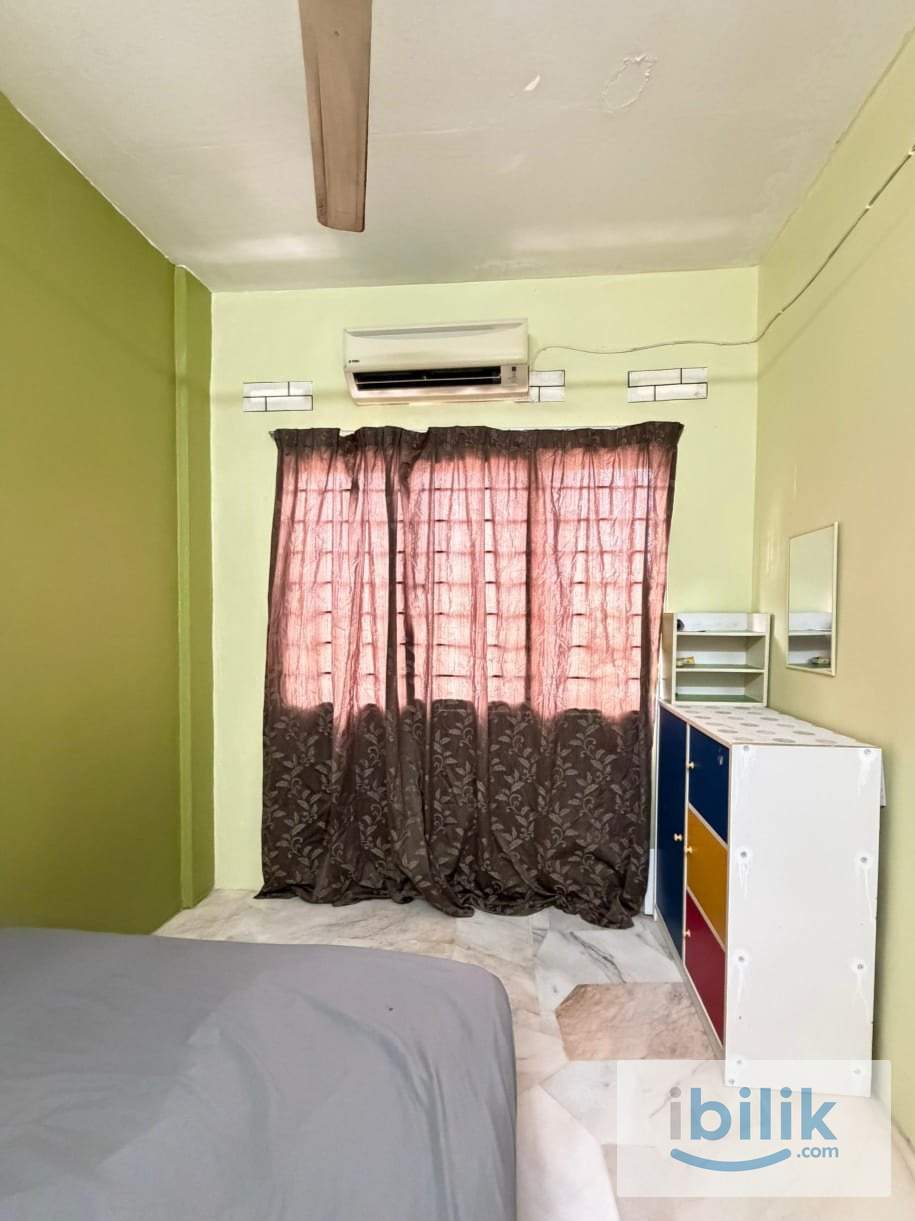 Master Bedroom Available for Rent - Image 1