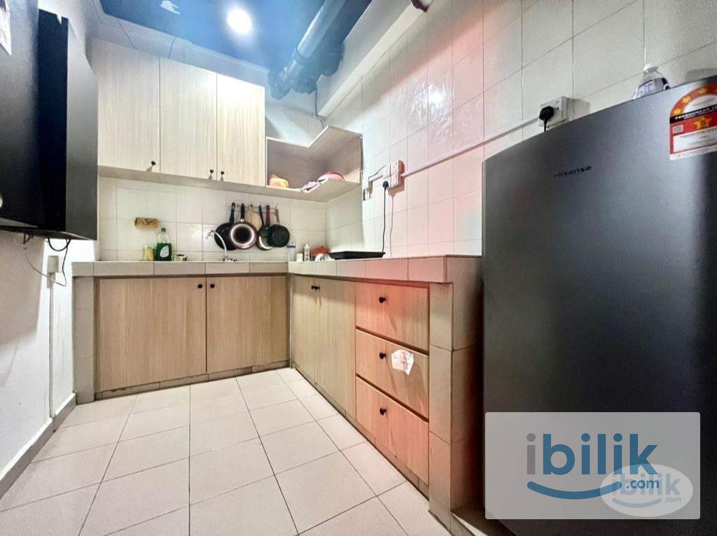 🏠Hot Limited Middle Room at SS2 - Image 4