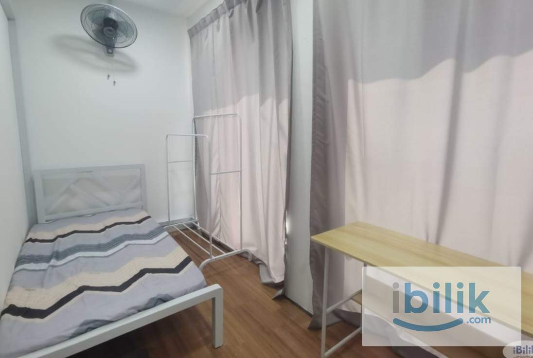 🔥Hot Middle Room for Rent at SS2 - Image 2