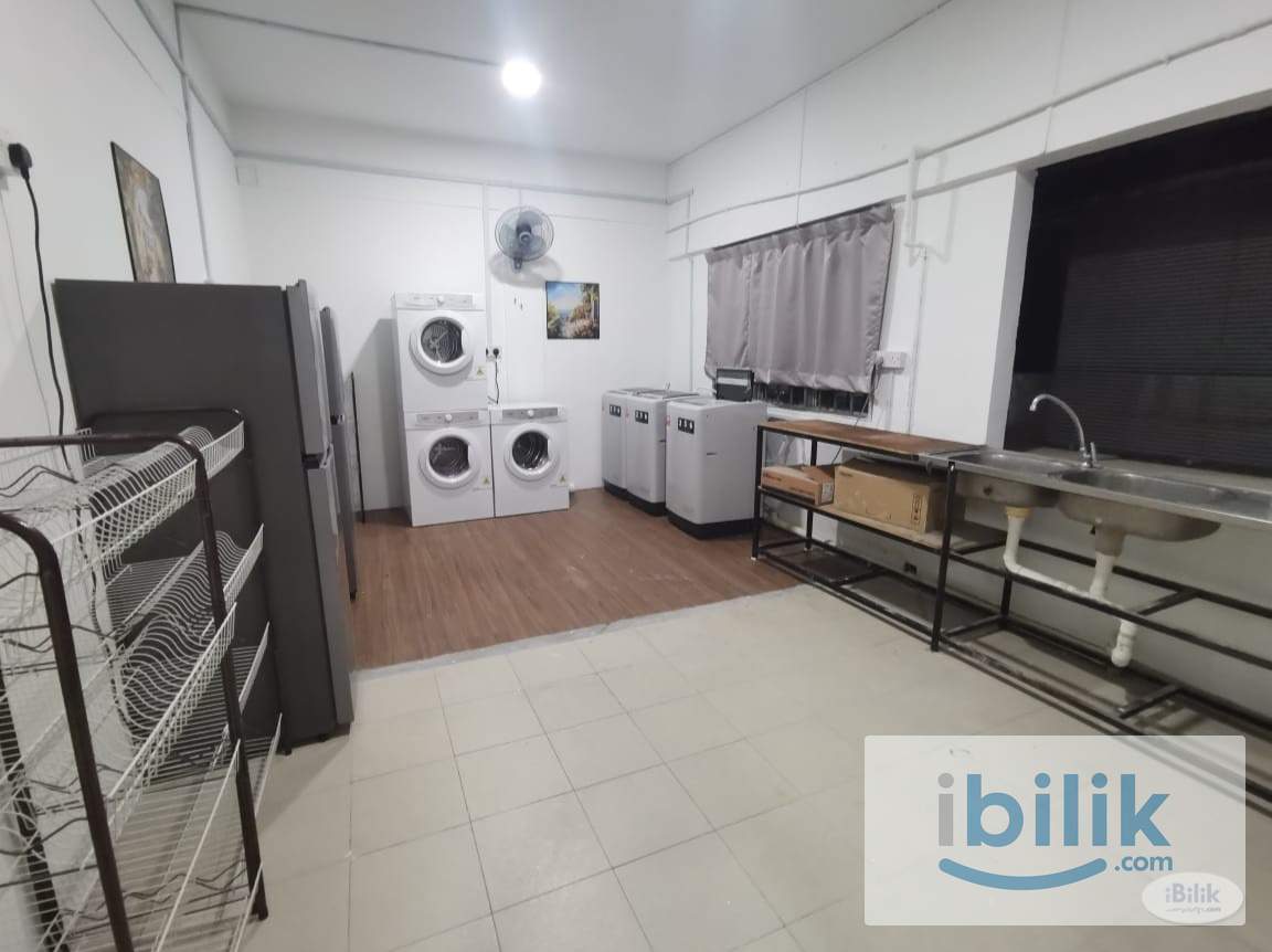 🔥Hot Middle Room for Rent at SS2 - Image 3