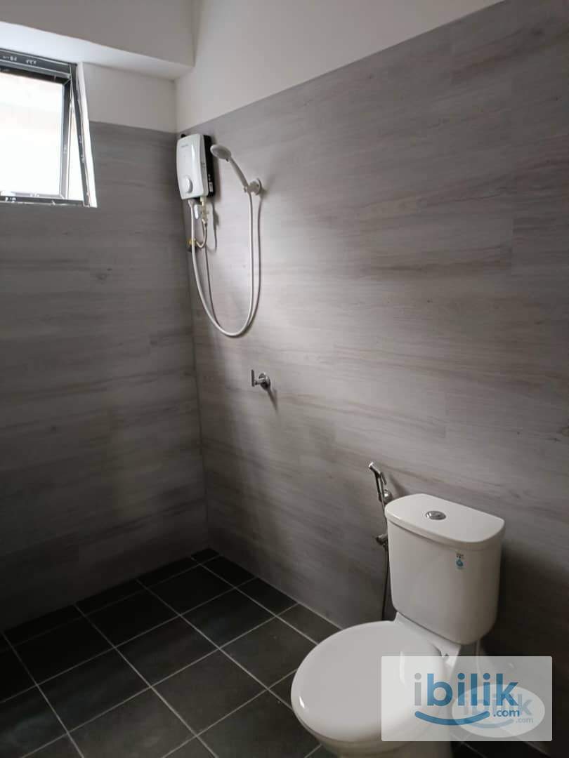 🔥Hot Middle Room for Rent at SS2 - Image 4