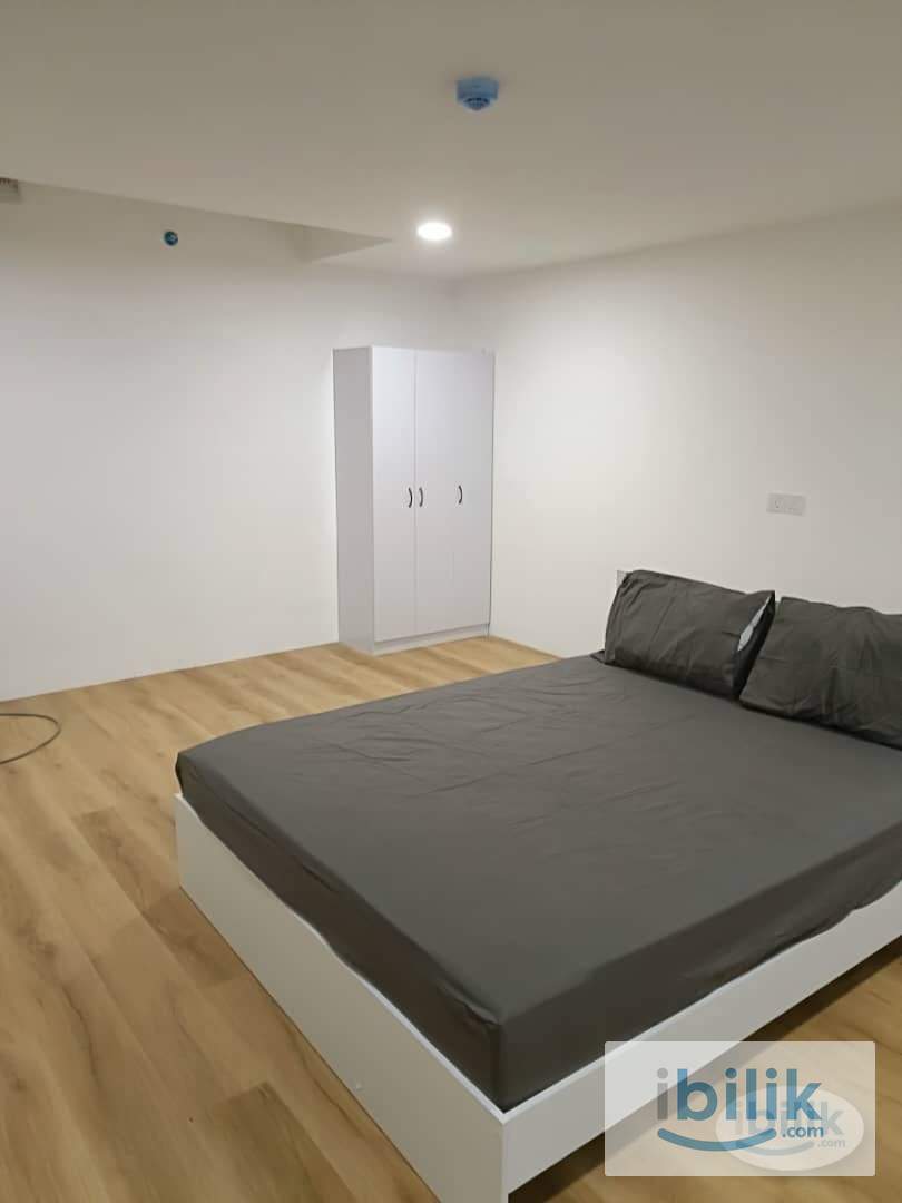 🔥Hot Middle Room for Rent at SS2 - Image 1