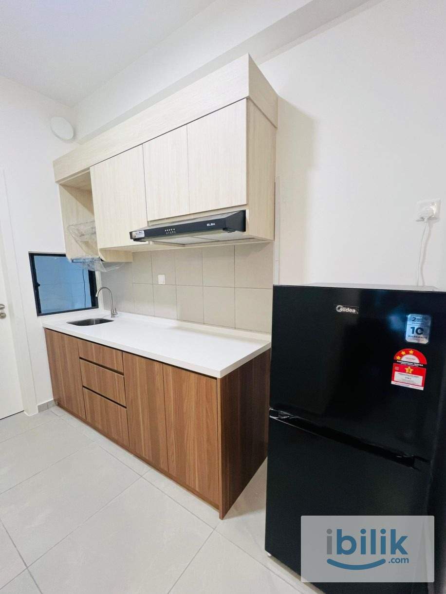 🔥Hot Middle Room for Rent at SS2 - Image 3