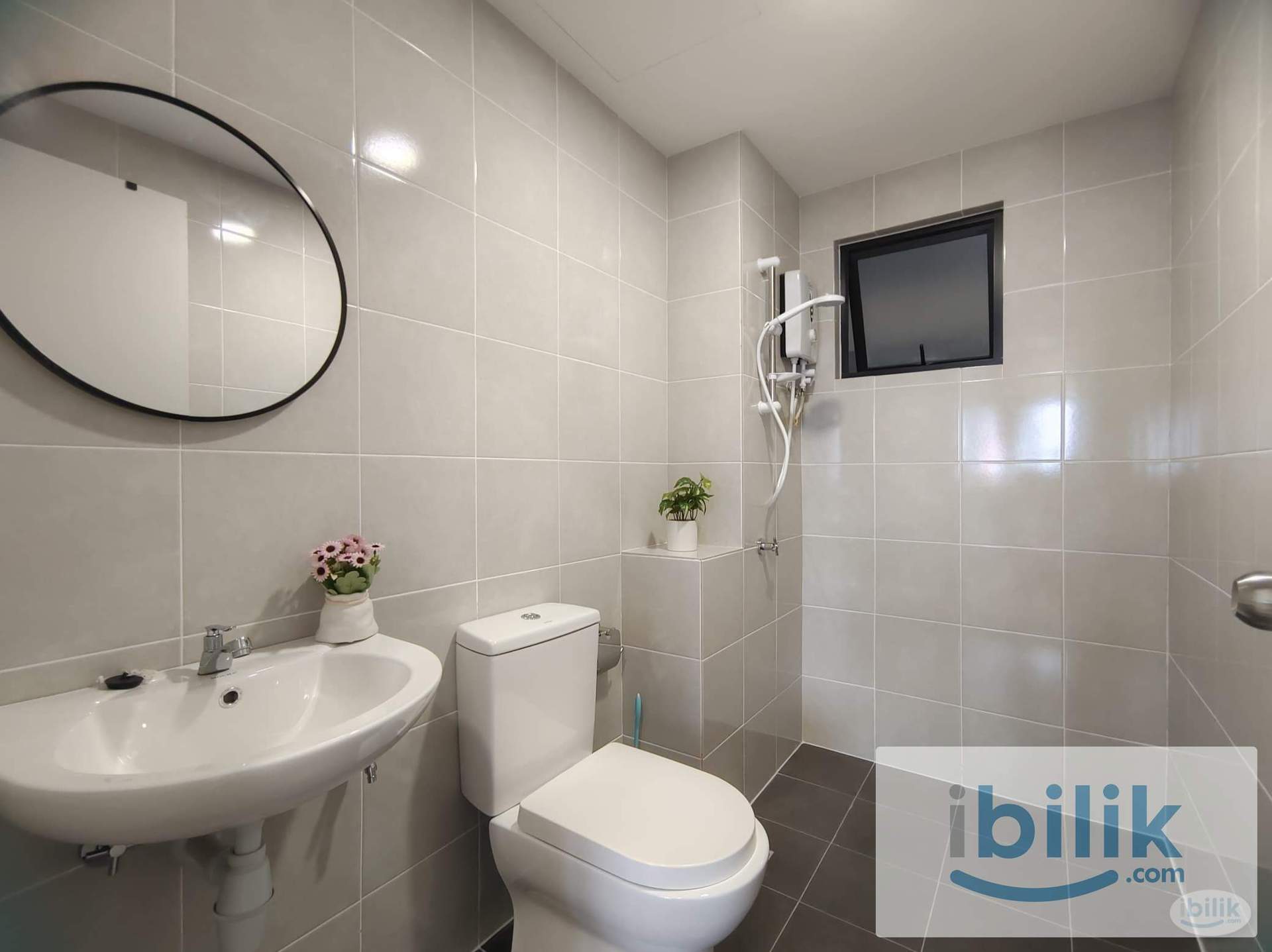 ‼️Limited Master room for rent at SS2 - Image 2