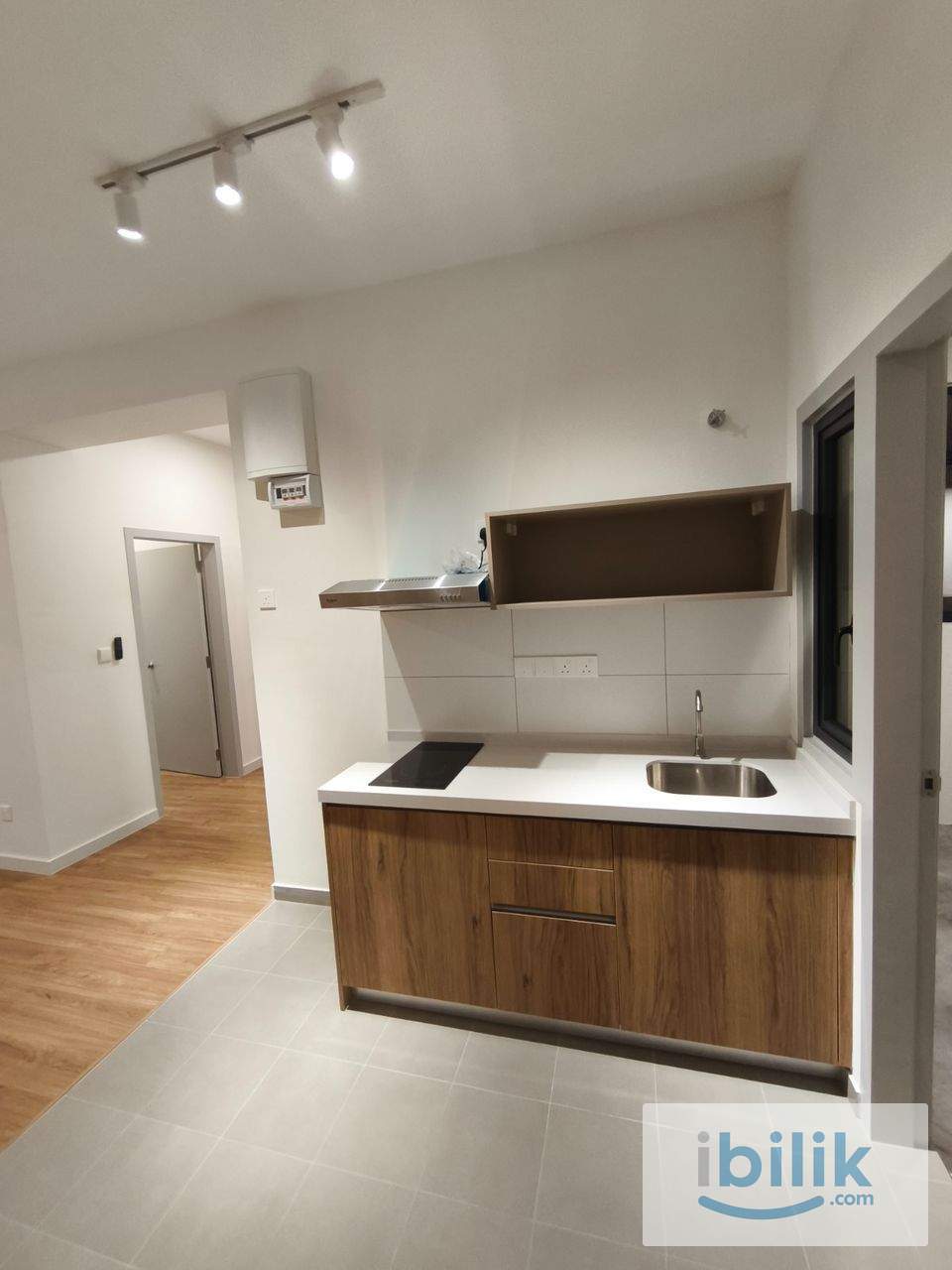🔥Hot Middle Room for Rent at Bandar Sunway - Image 1
