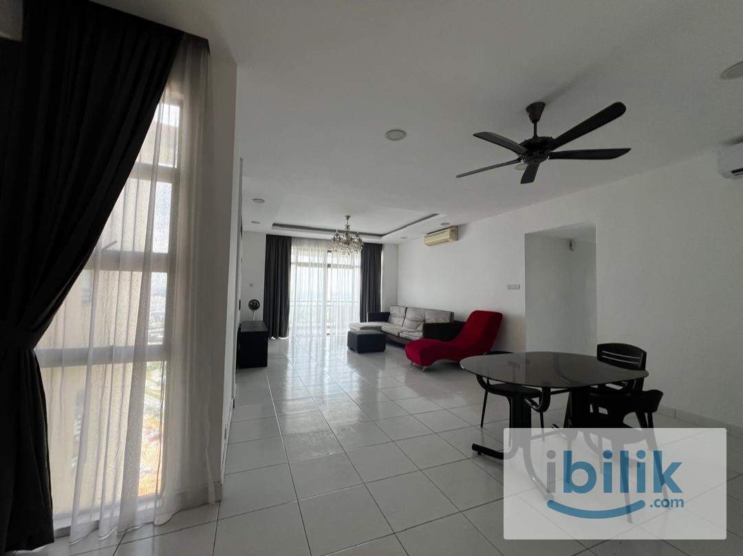 Middle Room - Image 7