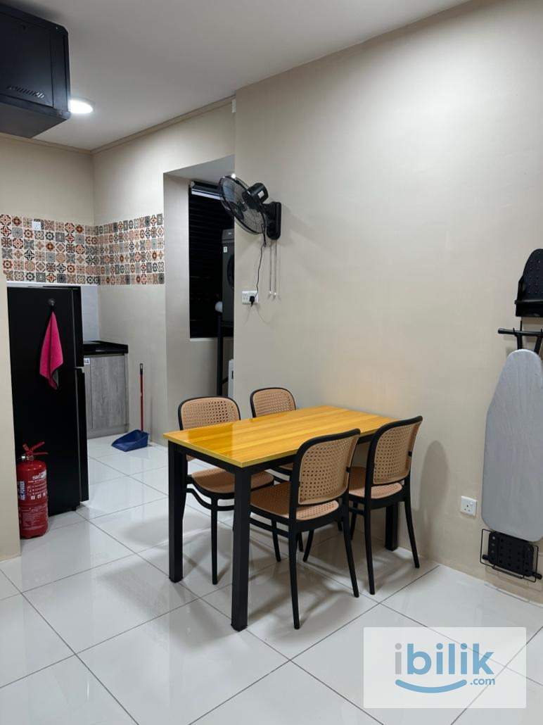 Vivo Residence | Master Room for Rent | Batu Kawan Near IKEA - Image 2