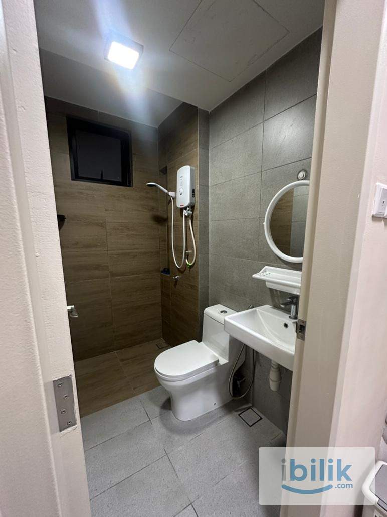 Vivo Residence | Master Room for Rent | Batu Kawan Near IKEA - Image 4