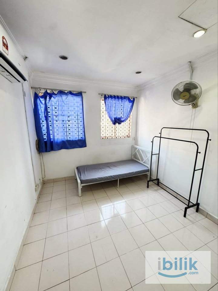 ROOM RENTAL WITH WINDOW FADASON VILLA KEPONG💥💥  “Cheap room near MRT in KL 🔥” - Image 3