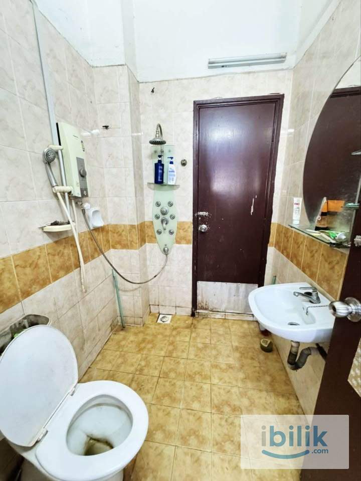 ROOM RENTAL WITH WINDOW FADASON VILLA KEPONG💥💥  “Cheap room near MRT in KL 🔥” - Image 6