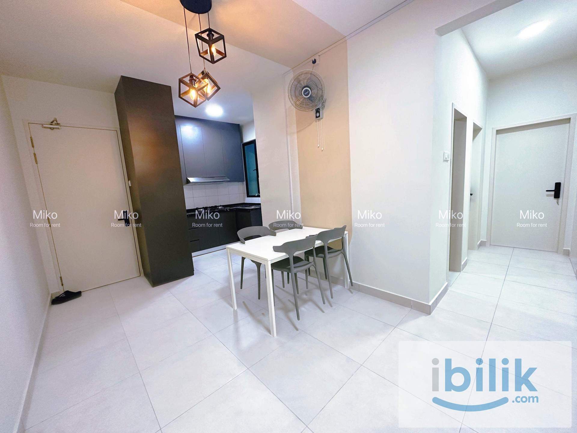 Majestic Maxim - Balcony Room (Mix Gender Unit) - Image 2