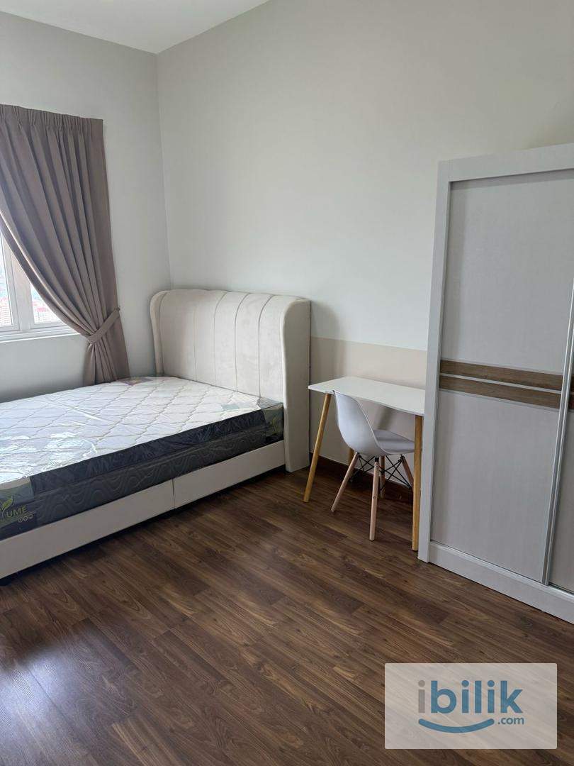 Sentul - Master Room - Image 1