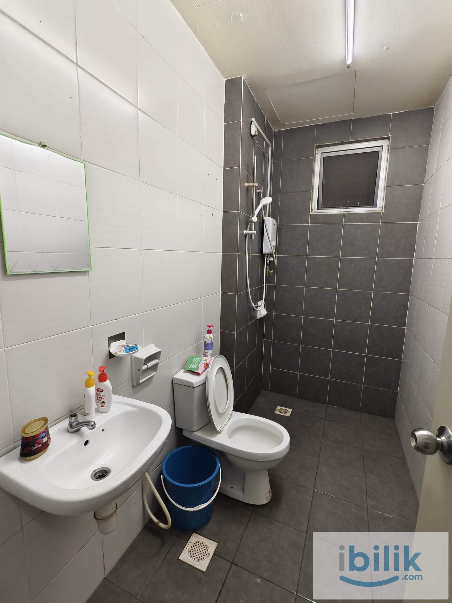 Bandar Saujana Putra - Balcony Room - Image 7