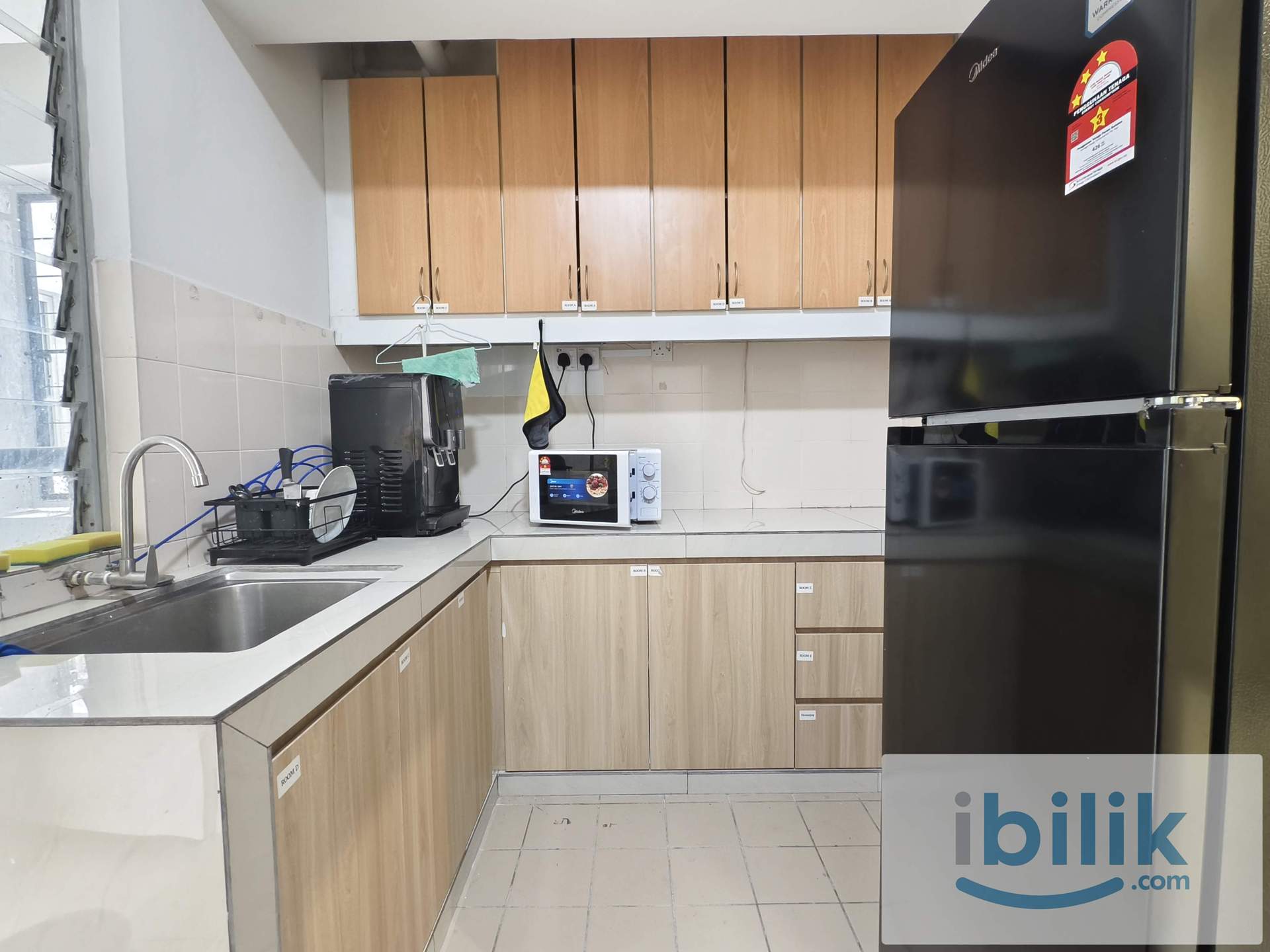 Ara Damansara - Mix Gender & Female Unit Rooms - Image 8