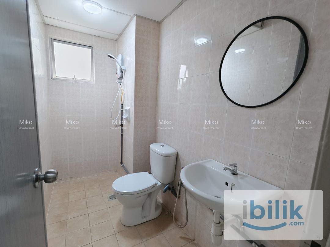 Wangsa Maju - Master Room - Image 5