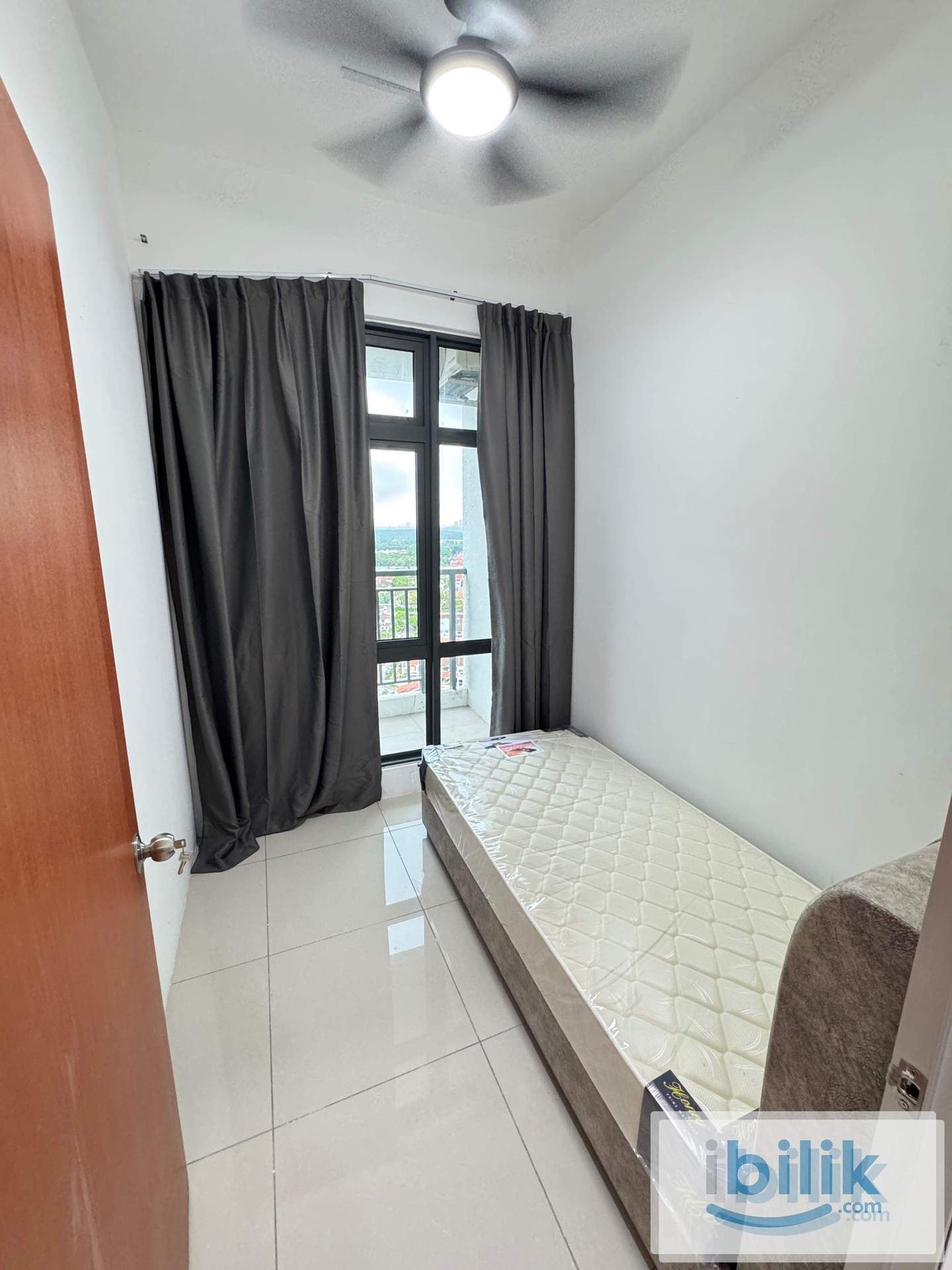 Single Bedroom @ 8scape Residences - Image 2