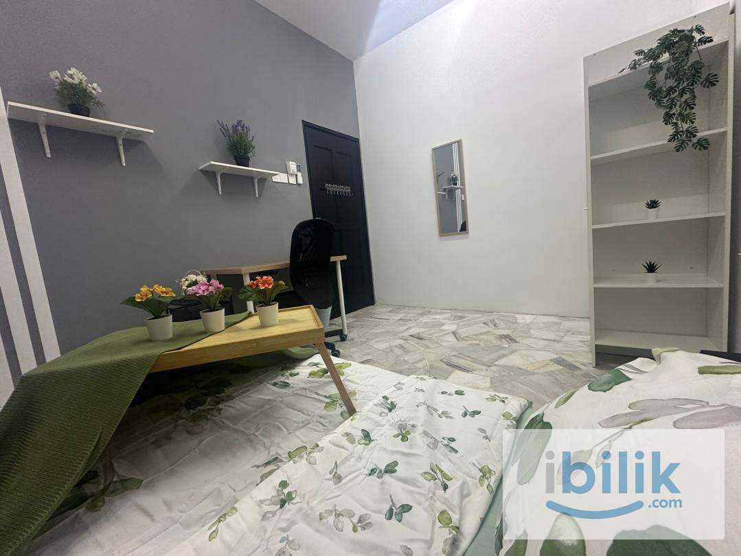 Medium Room - Image 4
