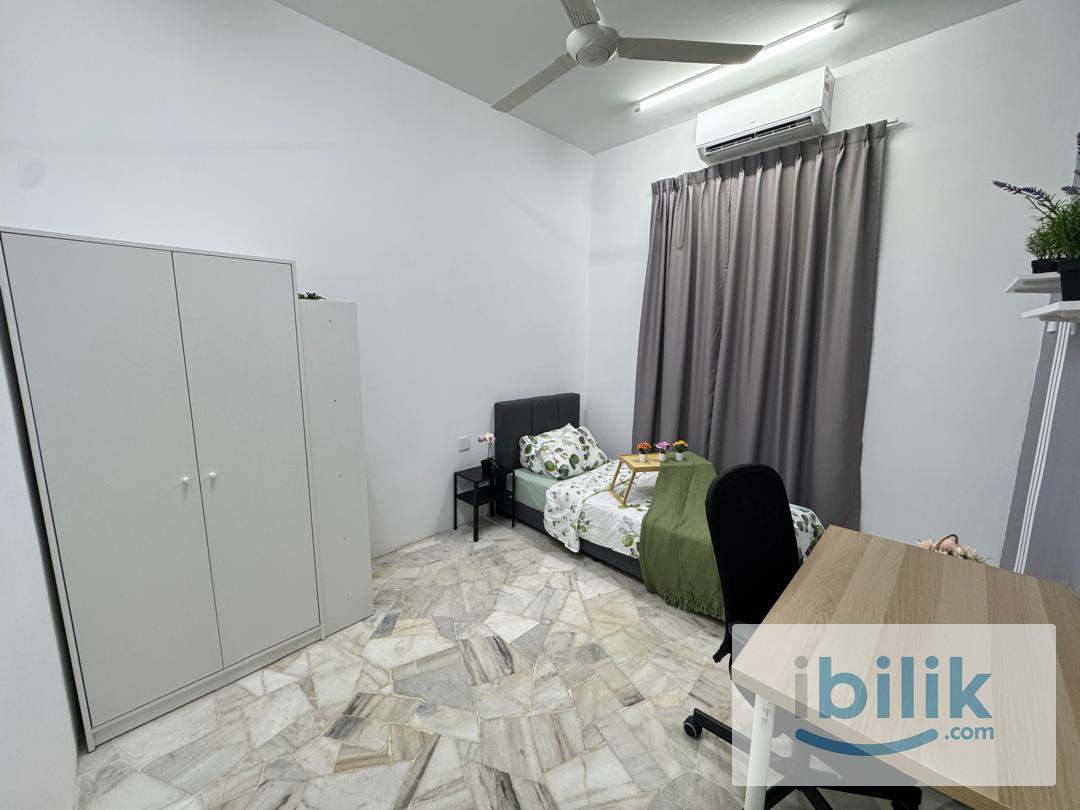 Medium Room - Image 9