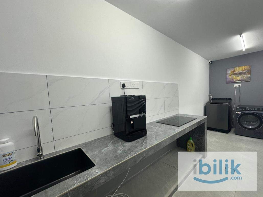 Medium Room - Image 2