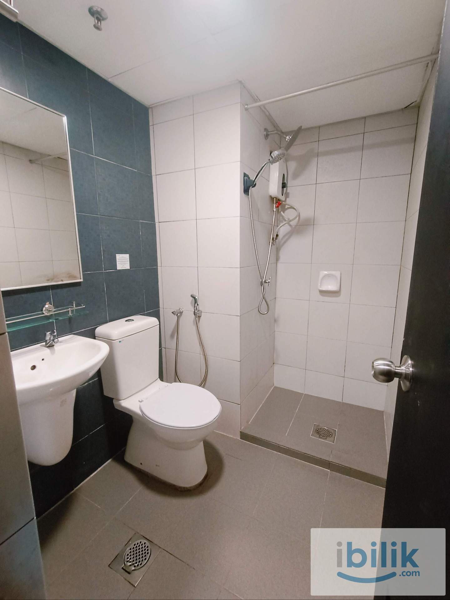 ✨ Hotel Vibes Bilik Sewa • WIFI + Private Toilet 🛏  - Image 2