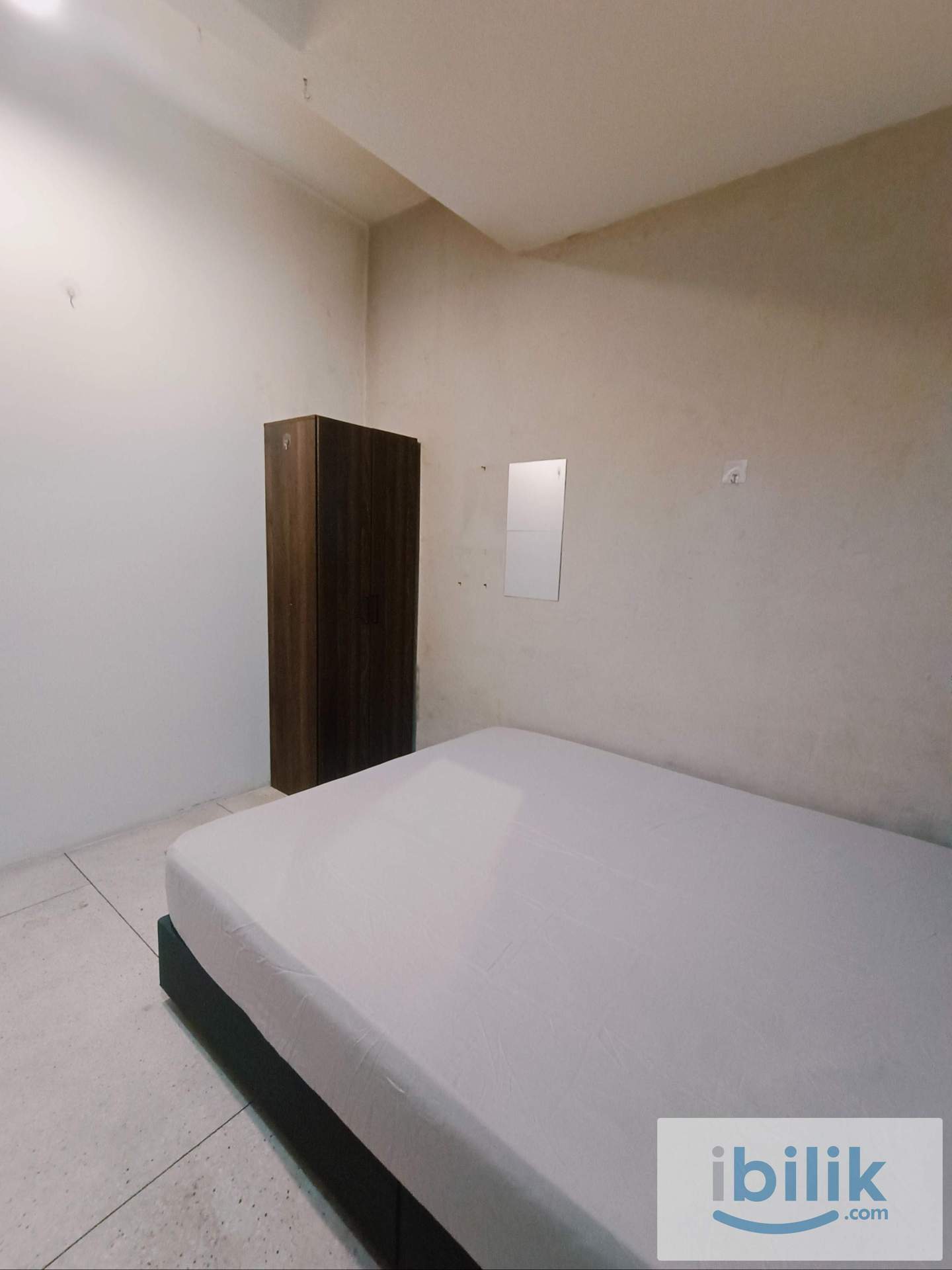 💥 Bilik Sewa Low Deposit! Jalan Kaki ke CIQ | RM7xx Only 🔥 - Image 5