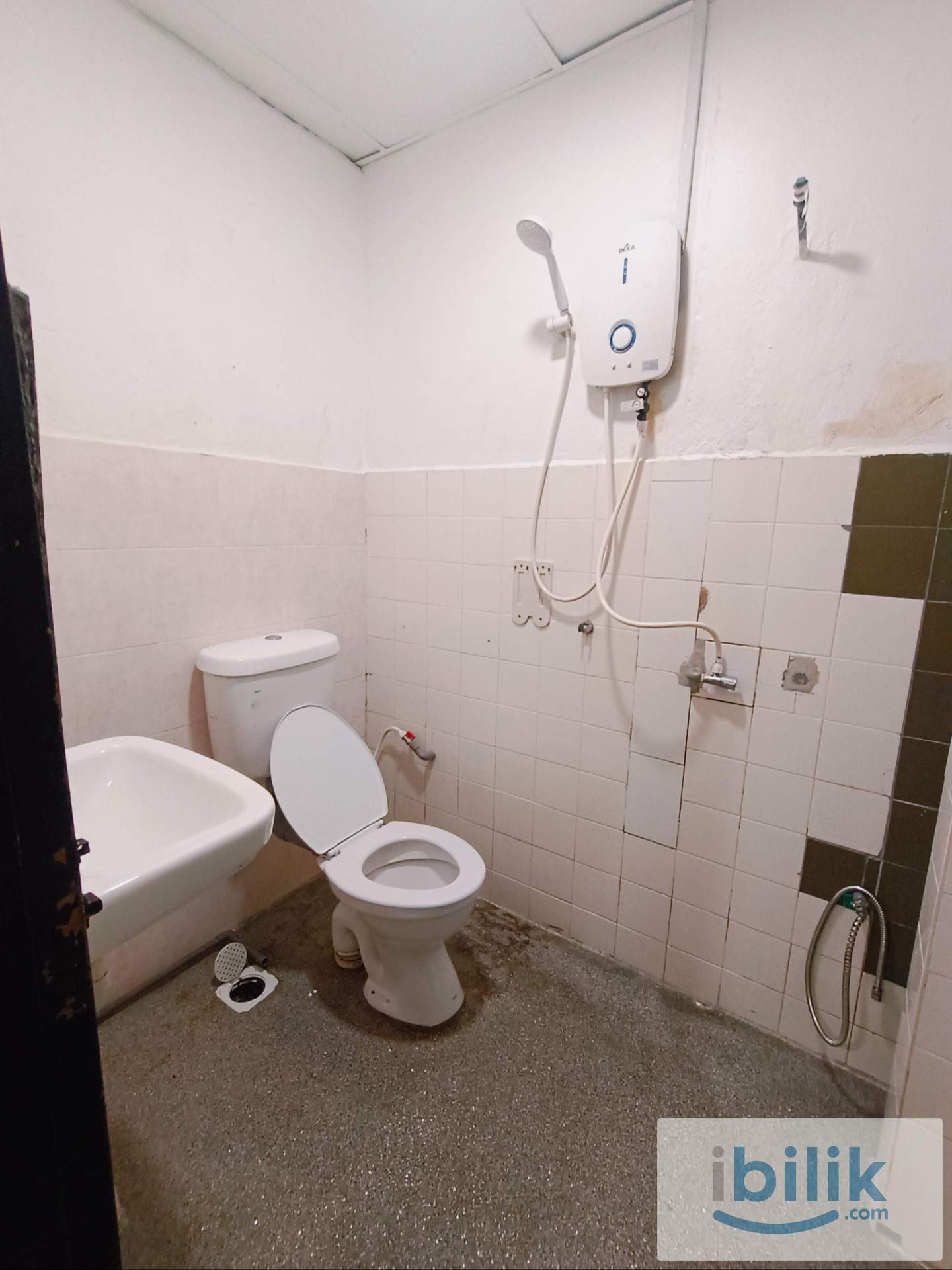 Hotel Concept • Bilik Sewa Toilet Sendiri 🚿 • Lokasi Star Inn  - Image 2