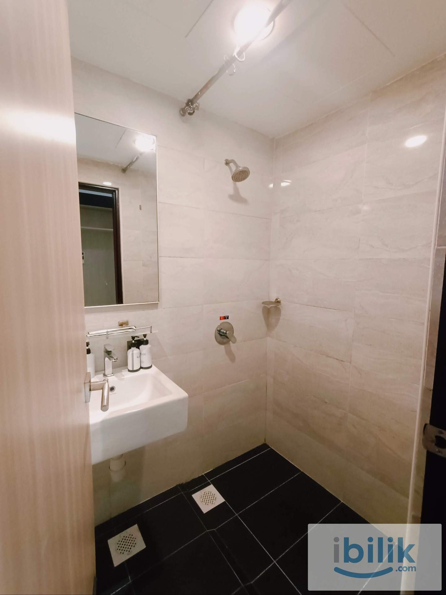 ✨ Hotel Vibes Bilik Sewa • Bilik Baru & Fully Furnished 🛏 Dekat Nusajaya - Image 3