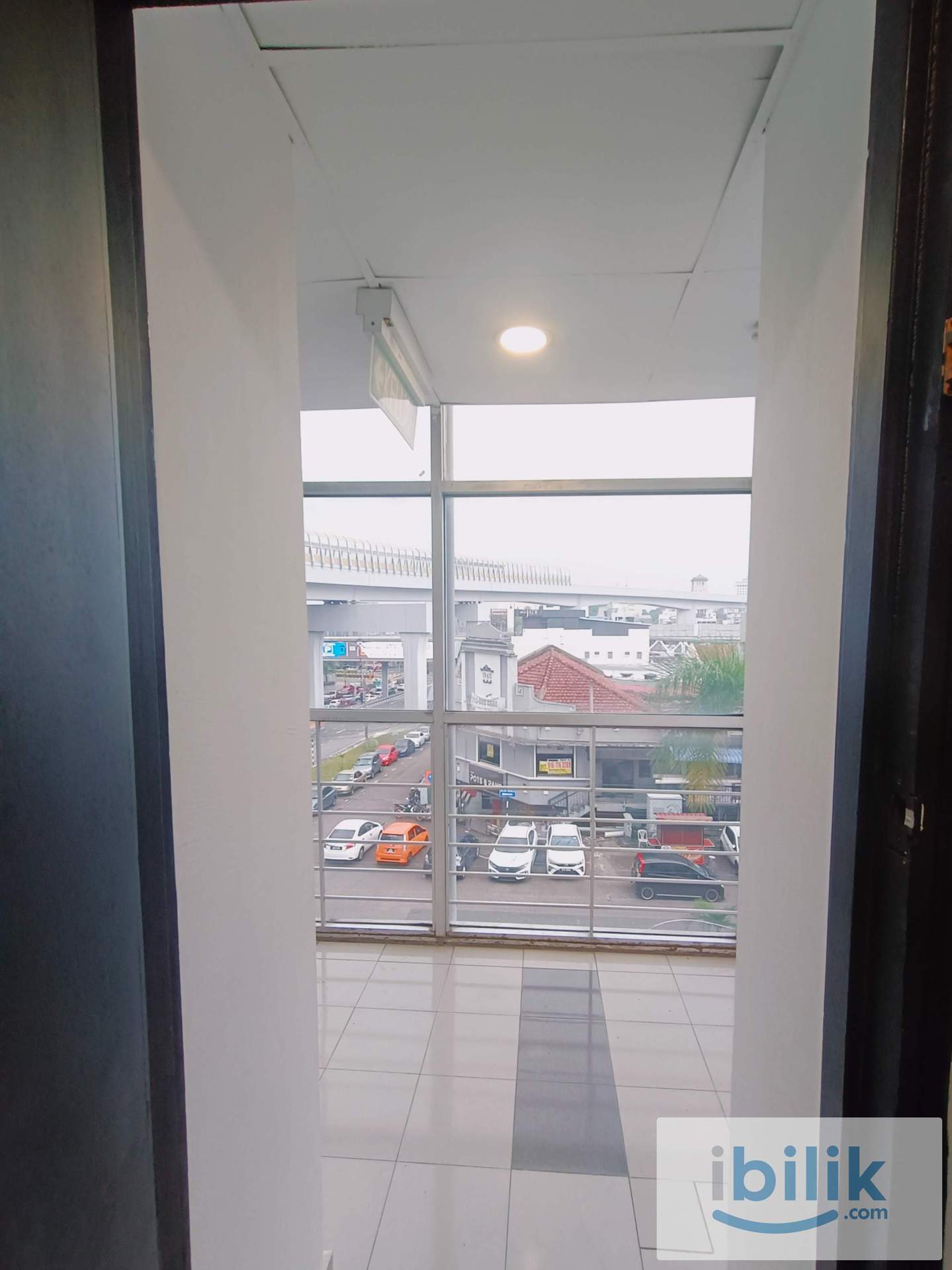 🏡 10-Min Walk to CIQ | 5-Min to R&F Mall & Jaya Grocer - Limited units available for rent🌟 - Image 2