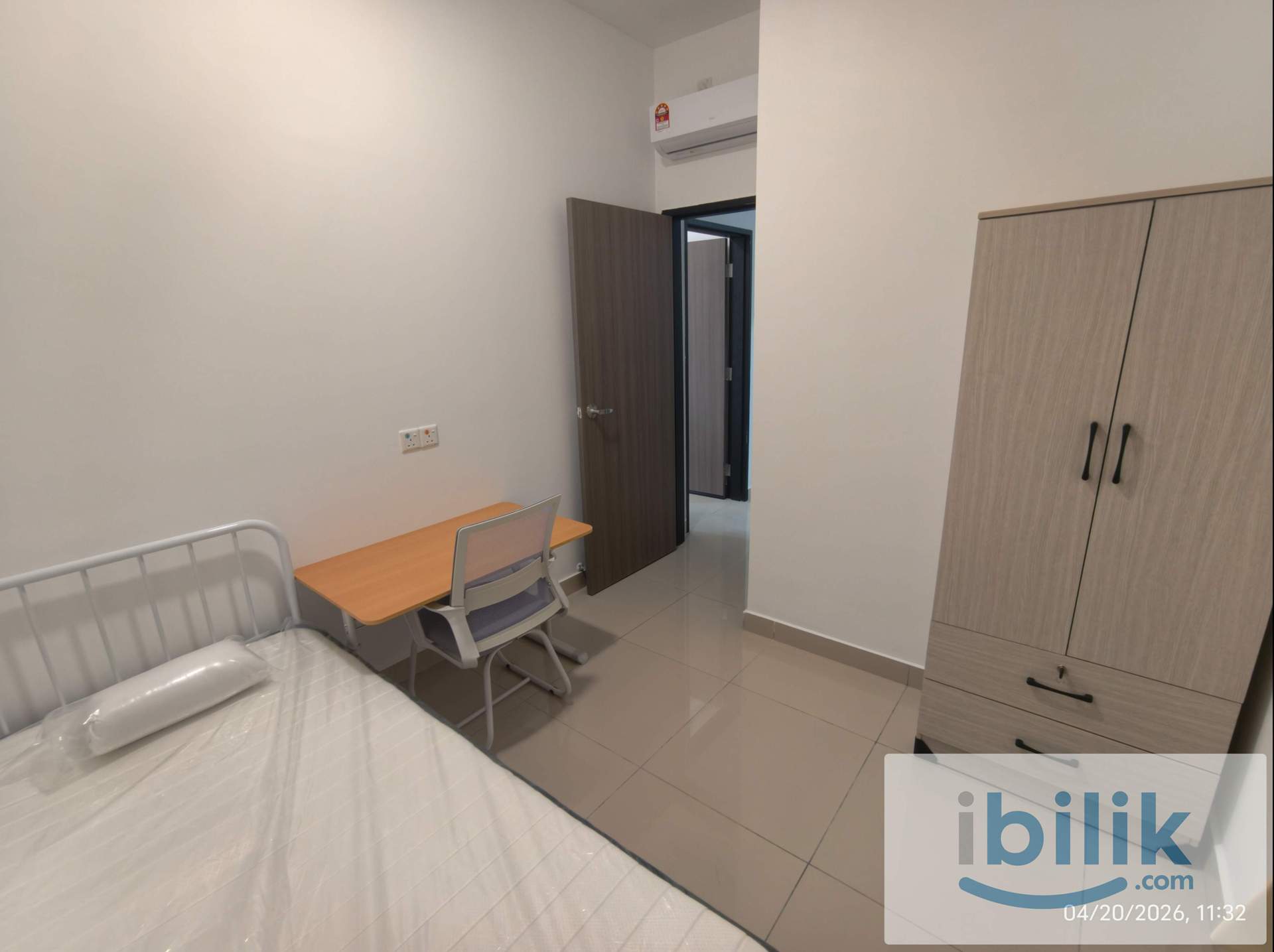 Small Room  - Image 2