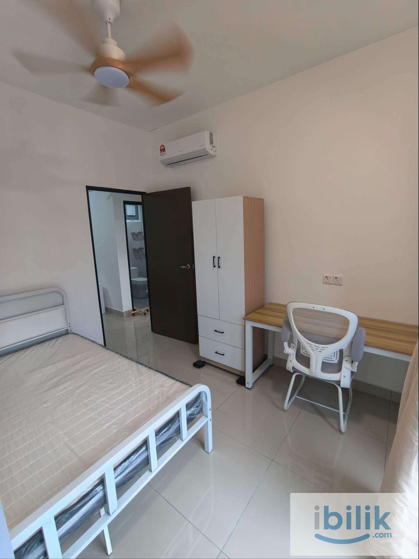 Balcony Room - Image 1