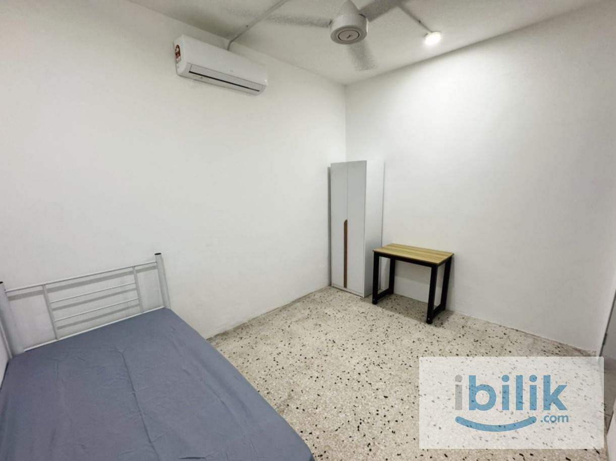 ZERO DEPOSIT/ MEDIUM ROOM/WALKING DISTANCE TO MRT KENTONMEN - Image 1