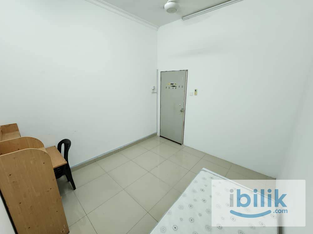 Master Bedroom - Image 1